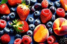 Польза сезонных фруктов и ягод для женского организма